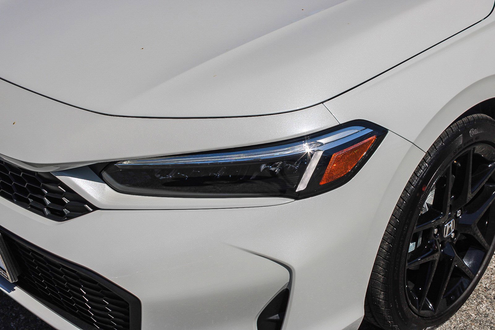 2025 Honda Civic Hatchback Hybrid Sport photo 4