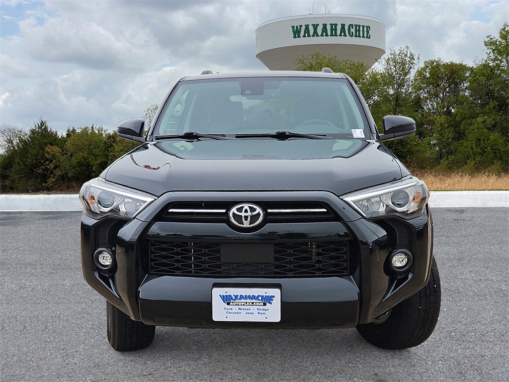 2024 Toyota 4Runner SR5 photo 2