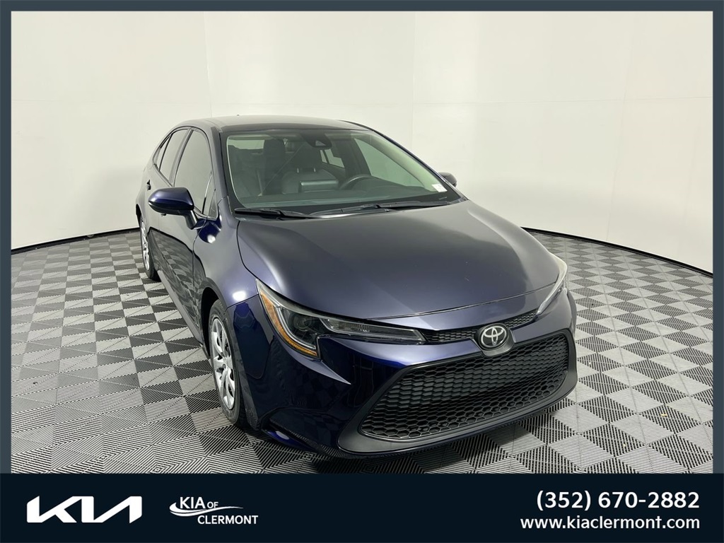 2022 Toyota Corolla LE's photo