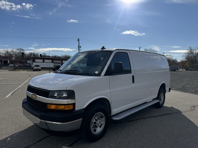 2023 Chevrolet Express Cargo Work Van's photo