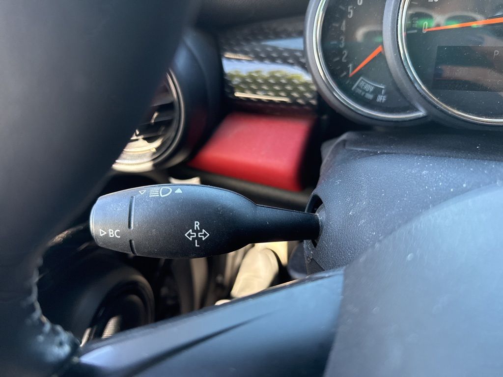 2018 Mini Cooper 4 Door Hardtop Base photo 14