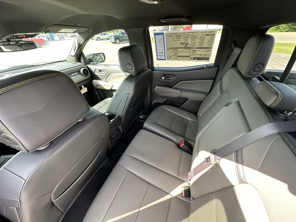 2025 Chevrolet Colorado ZR2 photo 21