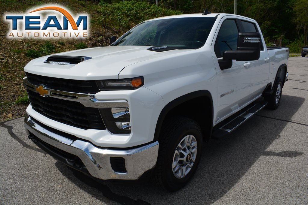 2024 Chevrolet Silverado 2500HD LT's photo