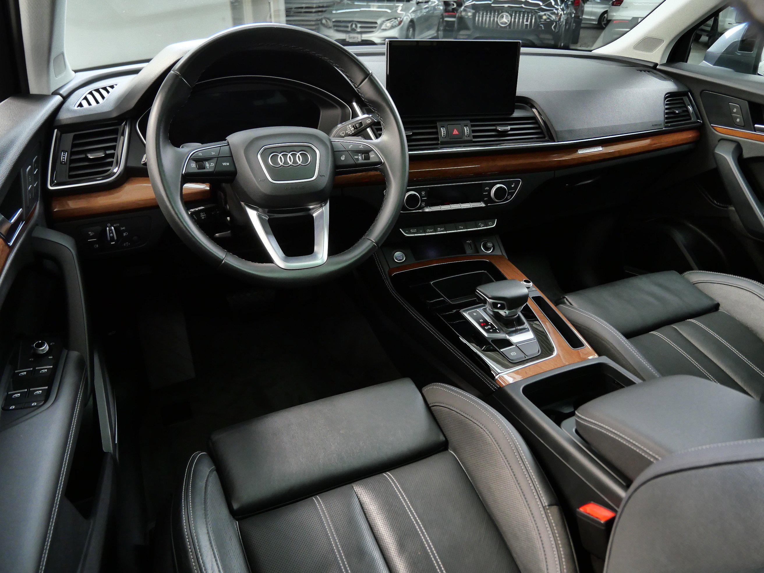 Used 2022 Audi Q5 Premium Plus with VIN WA1EAAFY7N2118669 for sale in Minnetonka, Minnesota