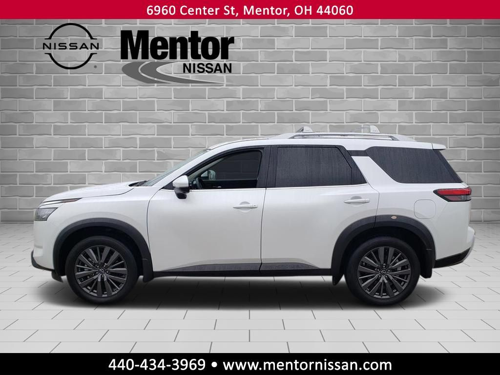 2025 Nissan Pathfinder SL photo 4