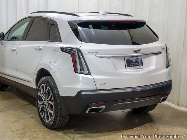 2023 Cadillac XT5 Sport photo 4