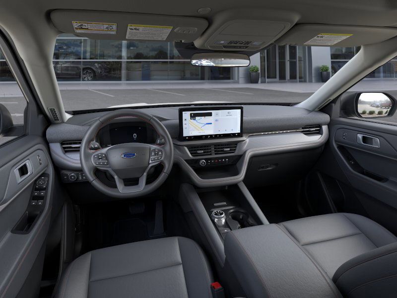 2025 Ford Explorer photo 9