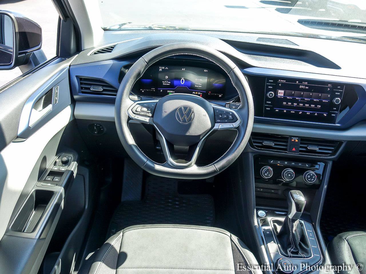 2023 VOLKSWAGEN TAOS - Image 12