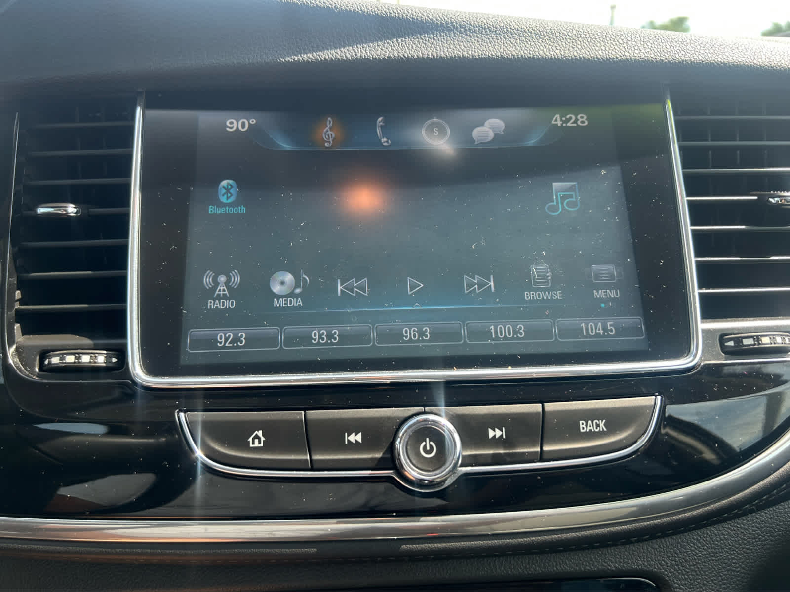 2020 Buick Encore Preferred photo 18