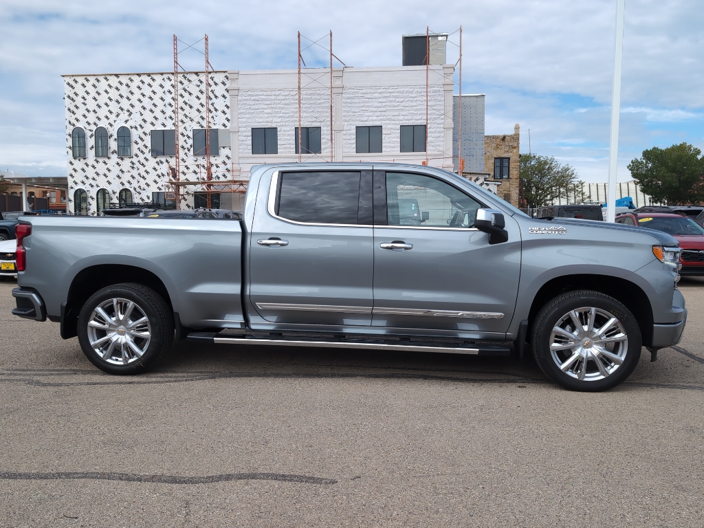 2026 Chevrolet Silverado 1500 High Country photo 3