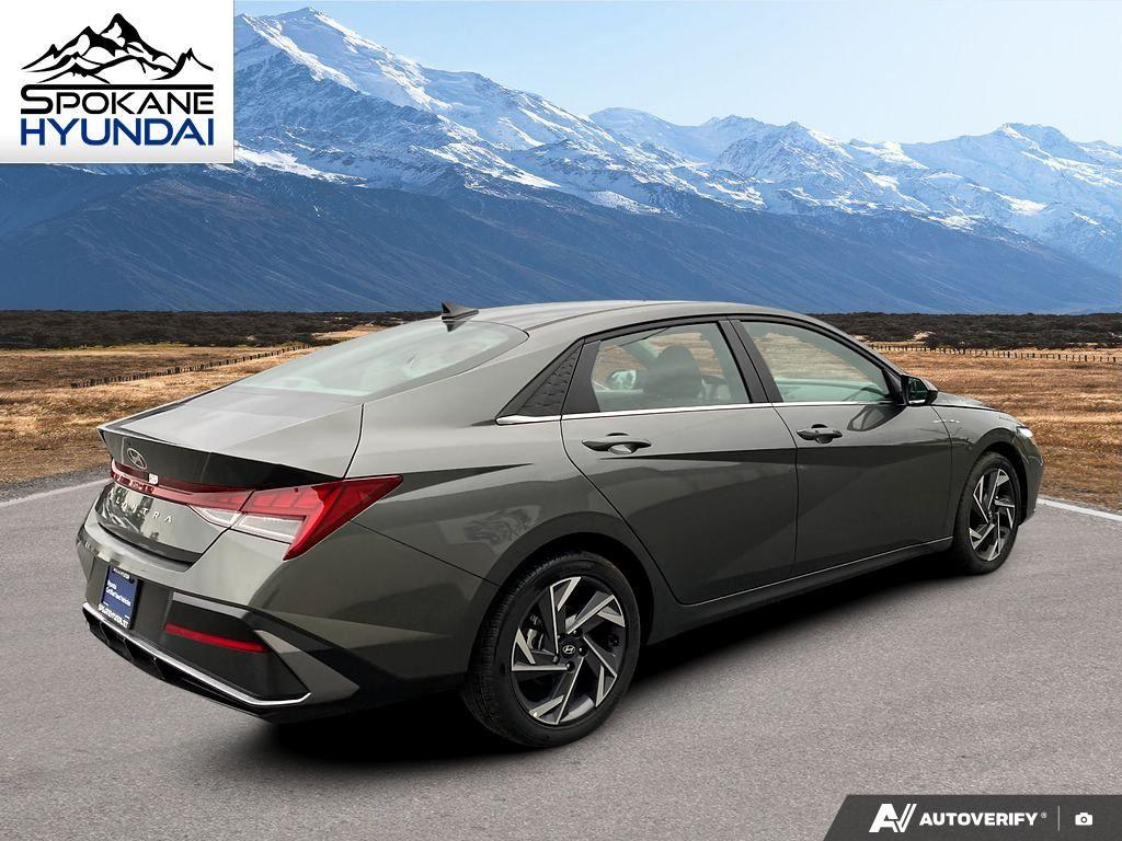 2024 Hyundai Elantra SEL Convenience photo 5
