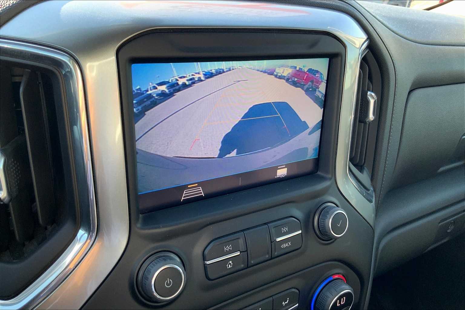 2021 Chevrolet Silverado 1500 LT photo 25