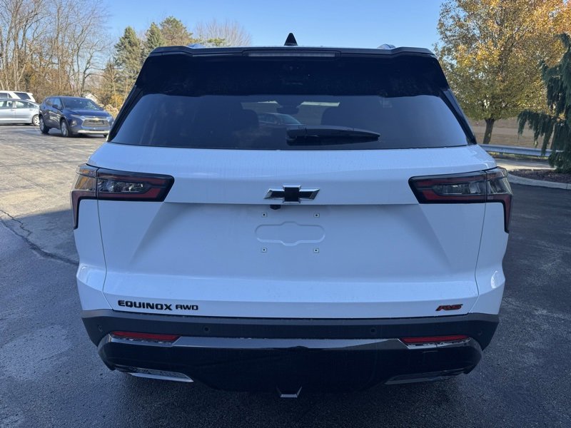 2026 Chevrolet Equinox RS photo 3