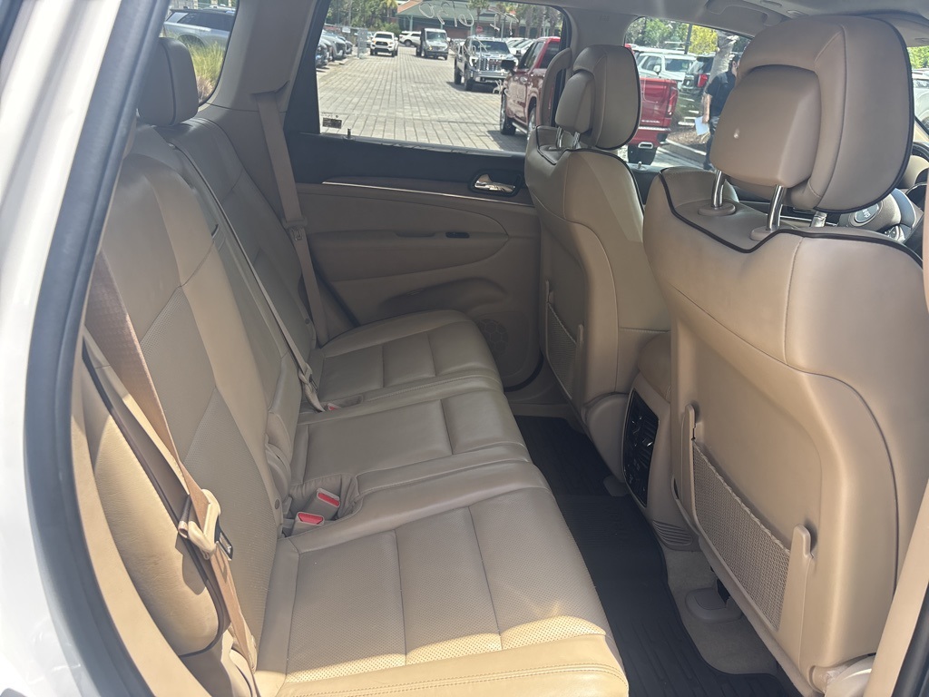 2021 Jeep Grand Cherokee Overland photo 17