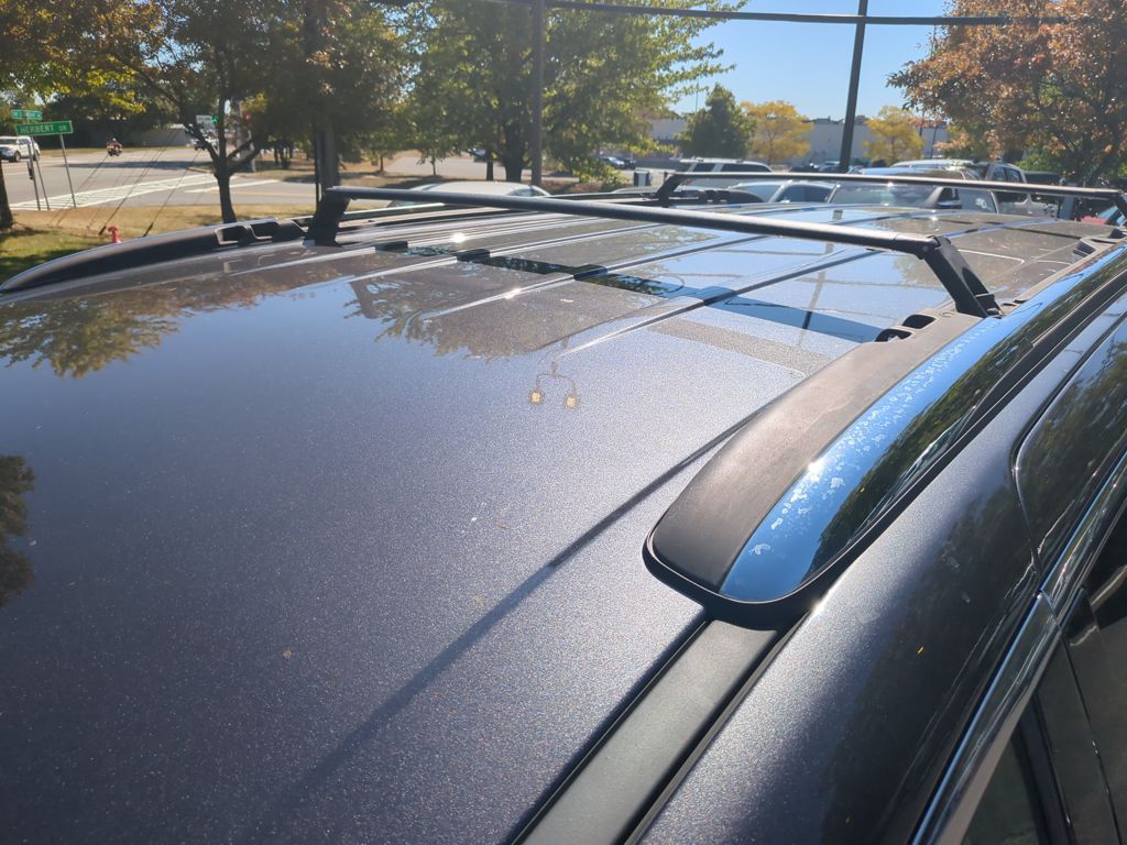 2020 Chrysler Pacifica Touring L photo 3