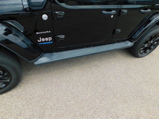 2021 Jeep Wrangler Unlimited Sahara 4xe photo 12