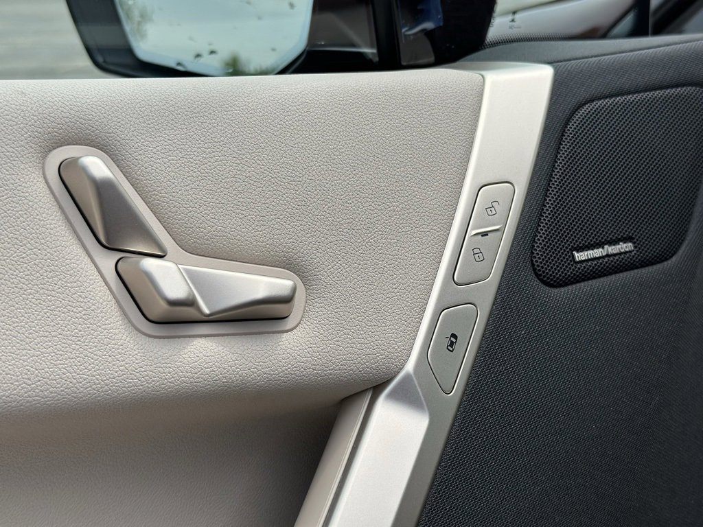 2026 Bmw iX iX xDrive60 photo 15