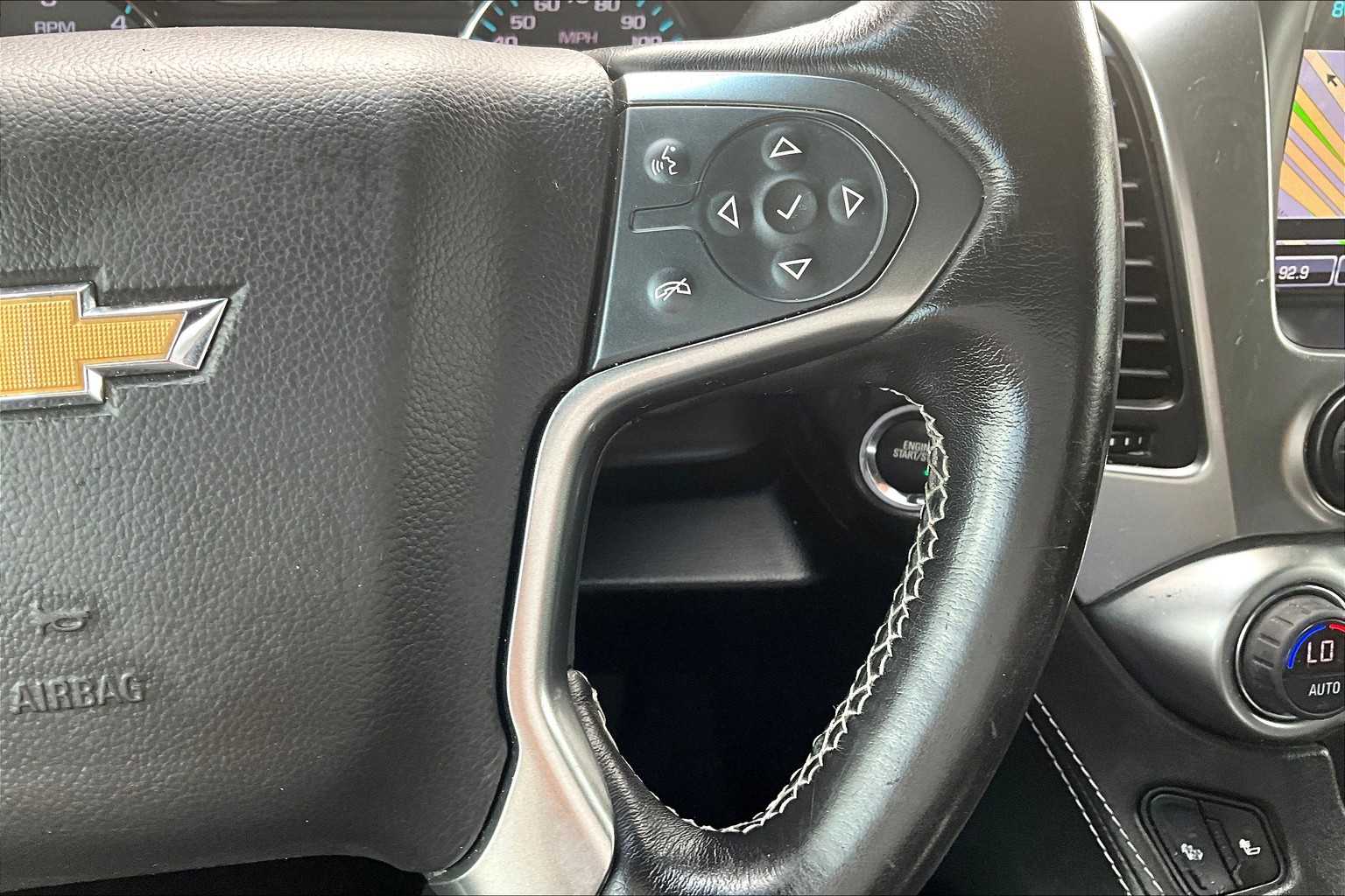 2019 Chevrolet Suburban LT photo 24