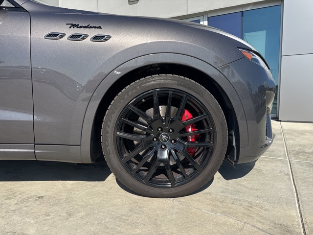2022 Maserati Levante Modena photo 9