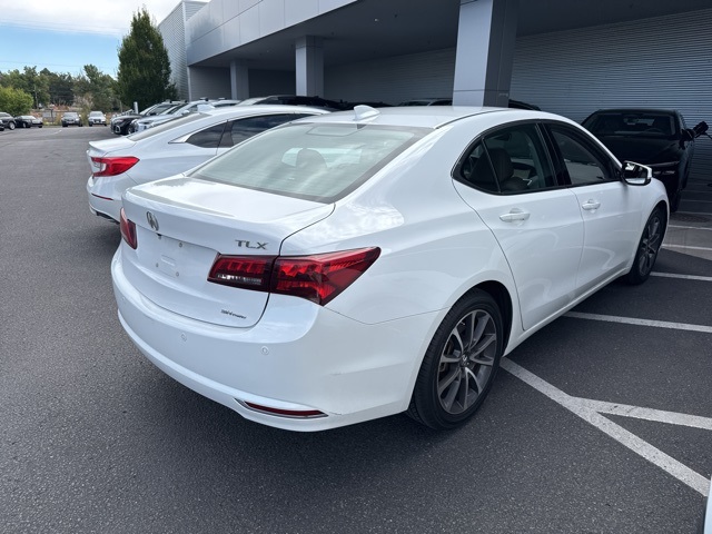2015 Acura TLX SH-AWD Advance photo 6