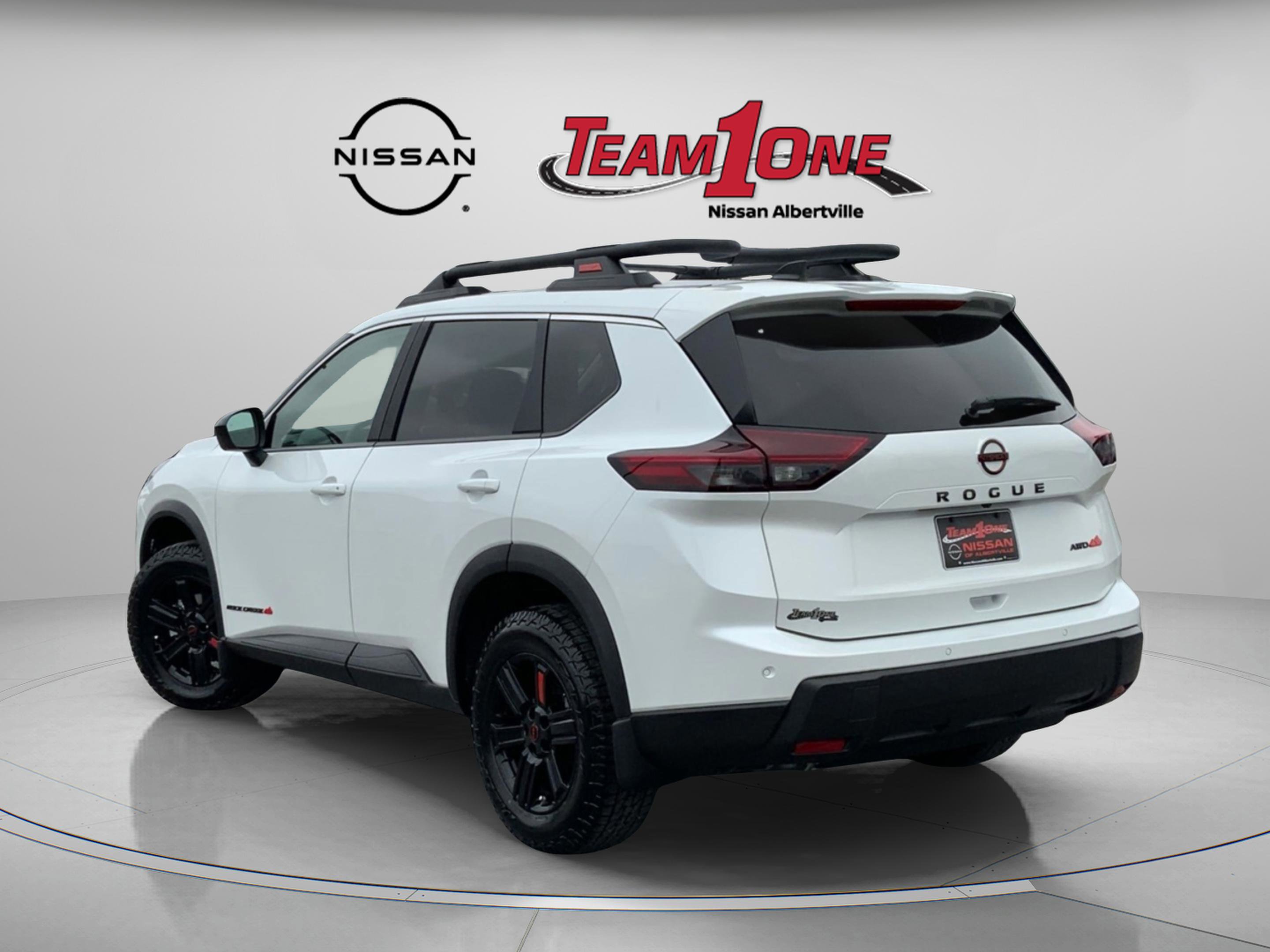 2026 Nissan Rogue AWD photo 3