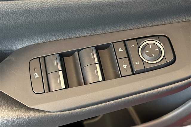 2026 Toyota Prius Plug-in Hybrid XSE photo 12
