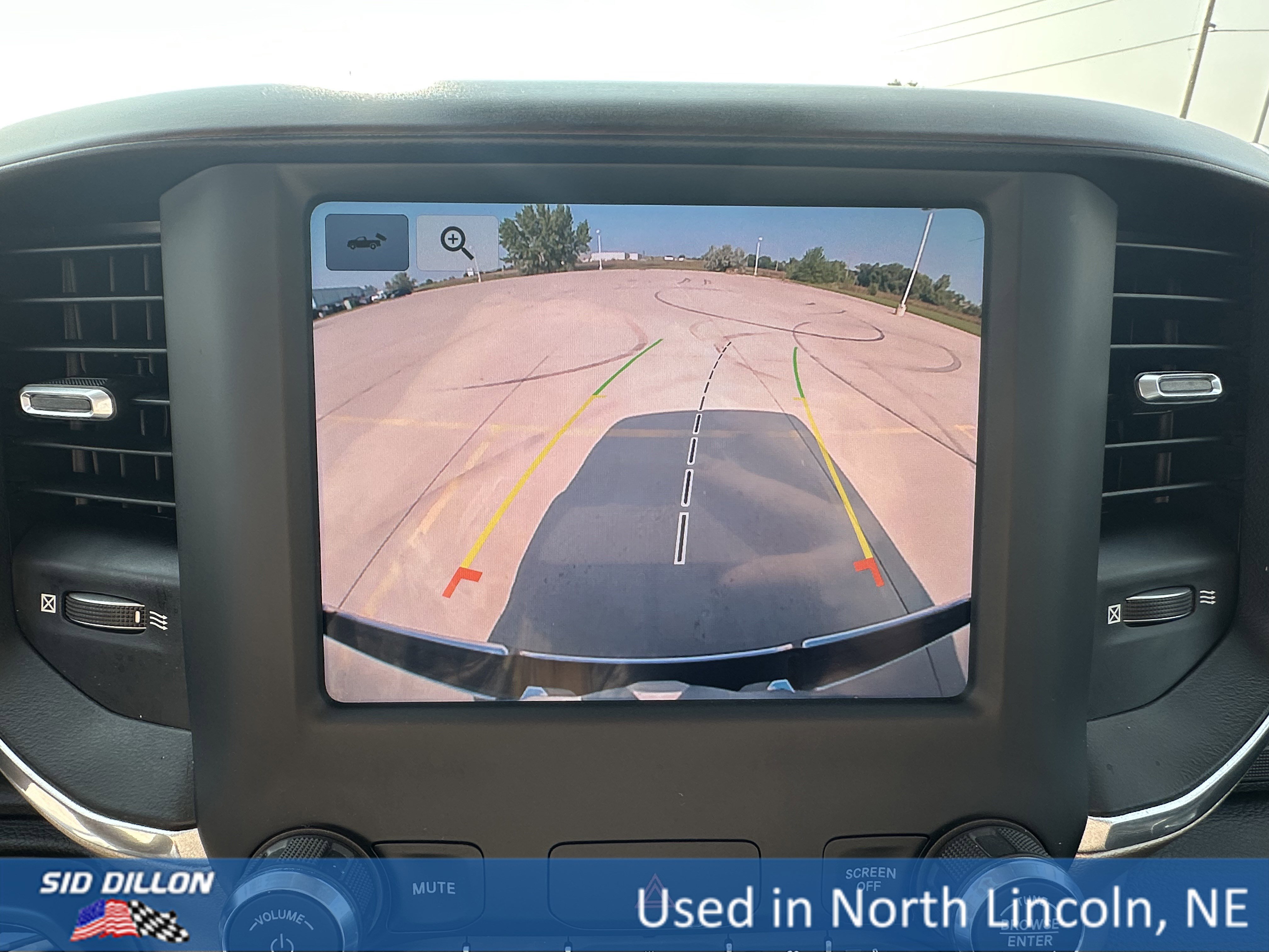 2022 Ram 1500 Laramie photo 8
