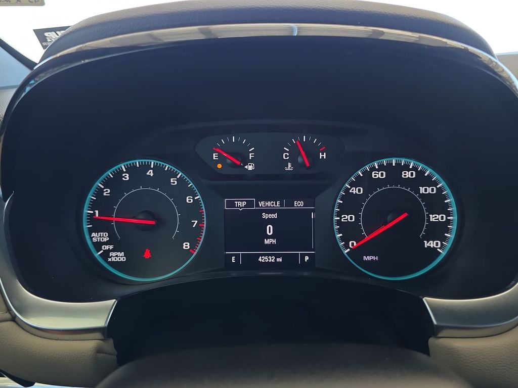 2022 Chevrolet Traverse LS photo 10