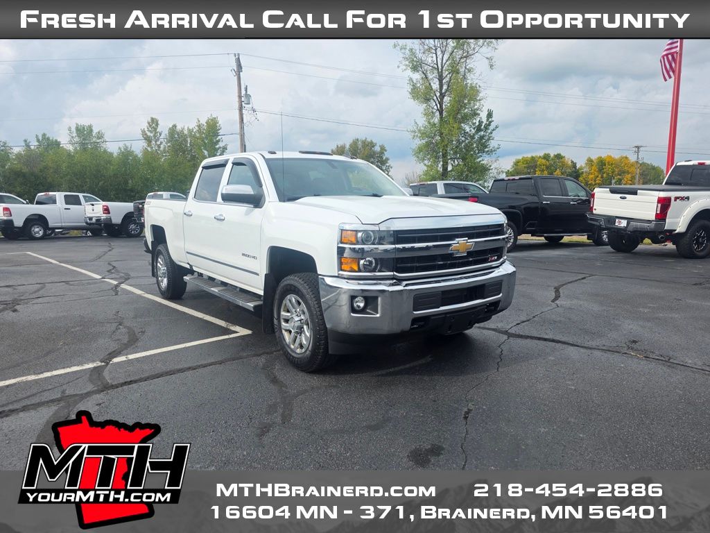 2018 Chevrolet Silverado 2500HD LTZ Z71 photo 3