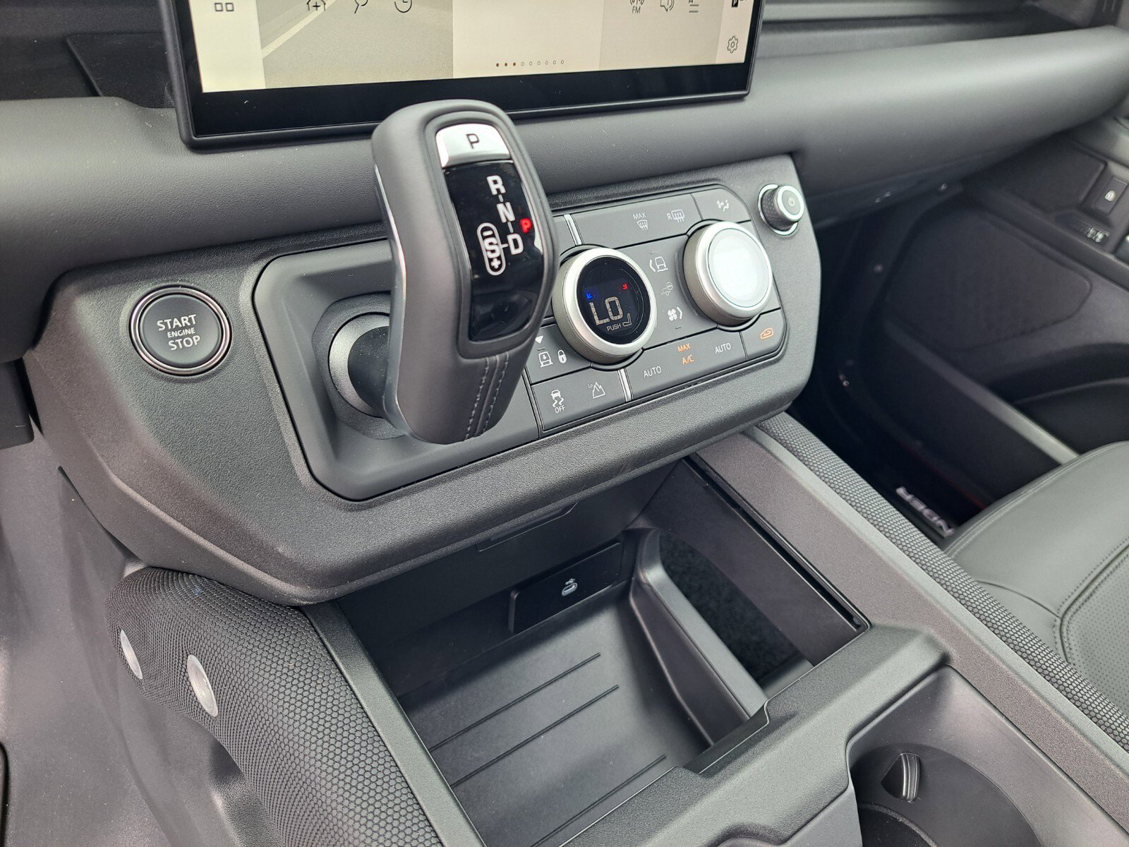 2025 Land Rover Defender Outbound photo 8