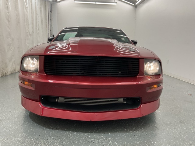 2005 Ford Mustang GT Deluxe photo 3