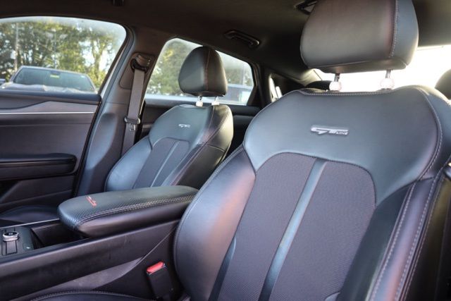 2022 Kia K5 GT-Line photo 16