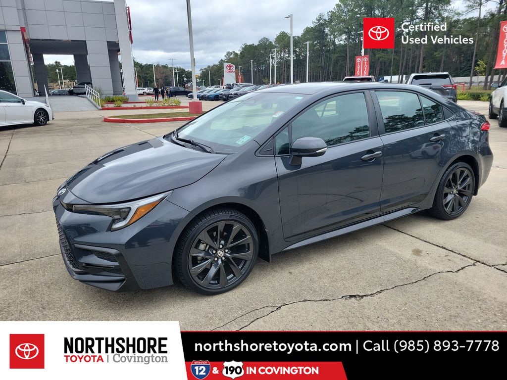 2024 Toyota Corolla SE's photo