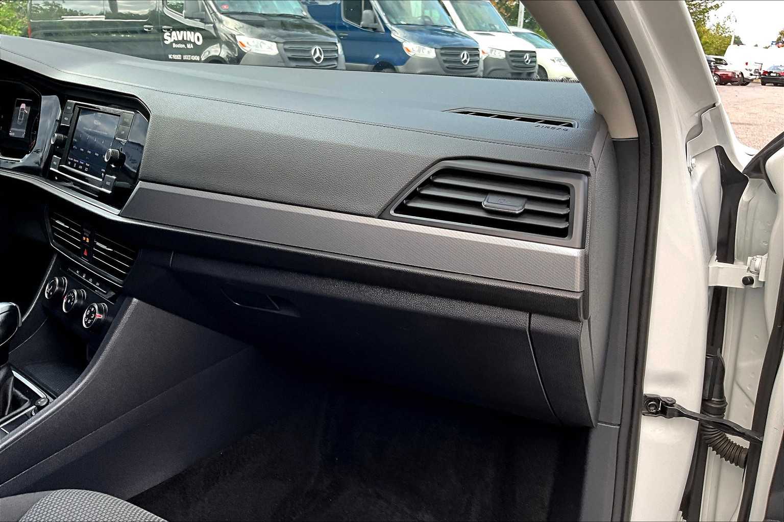 2021 Volkswagen Jetta S photo 13