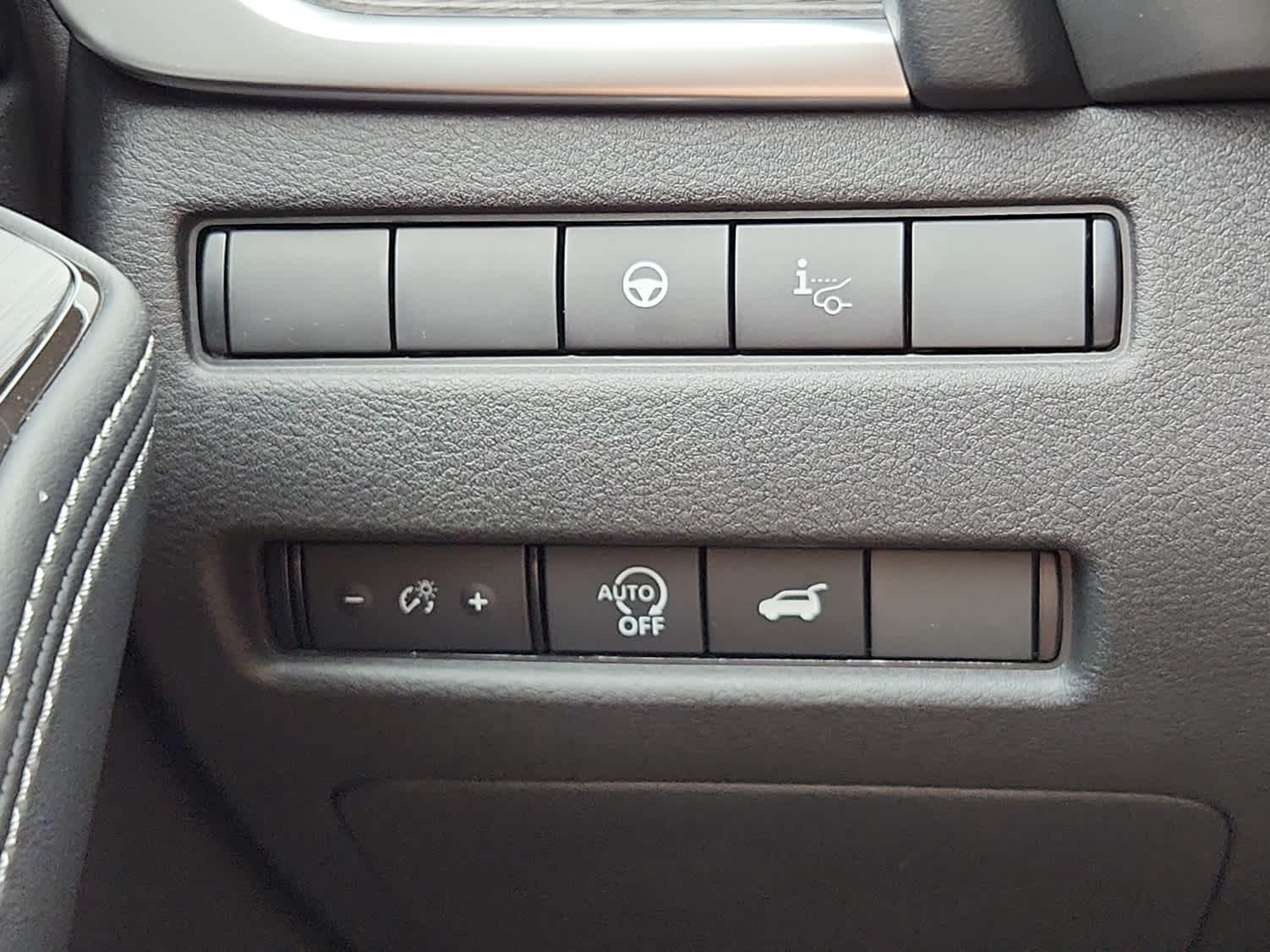 2026 Nissan Rogue Platinum photo 12