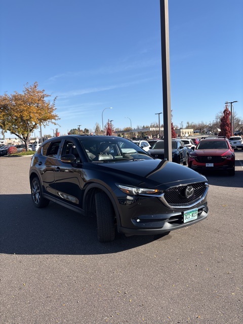 2019 Mazda CX-5 Signature photo 3