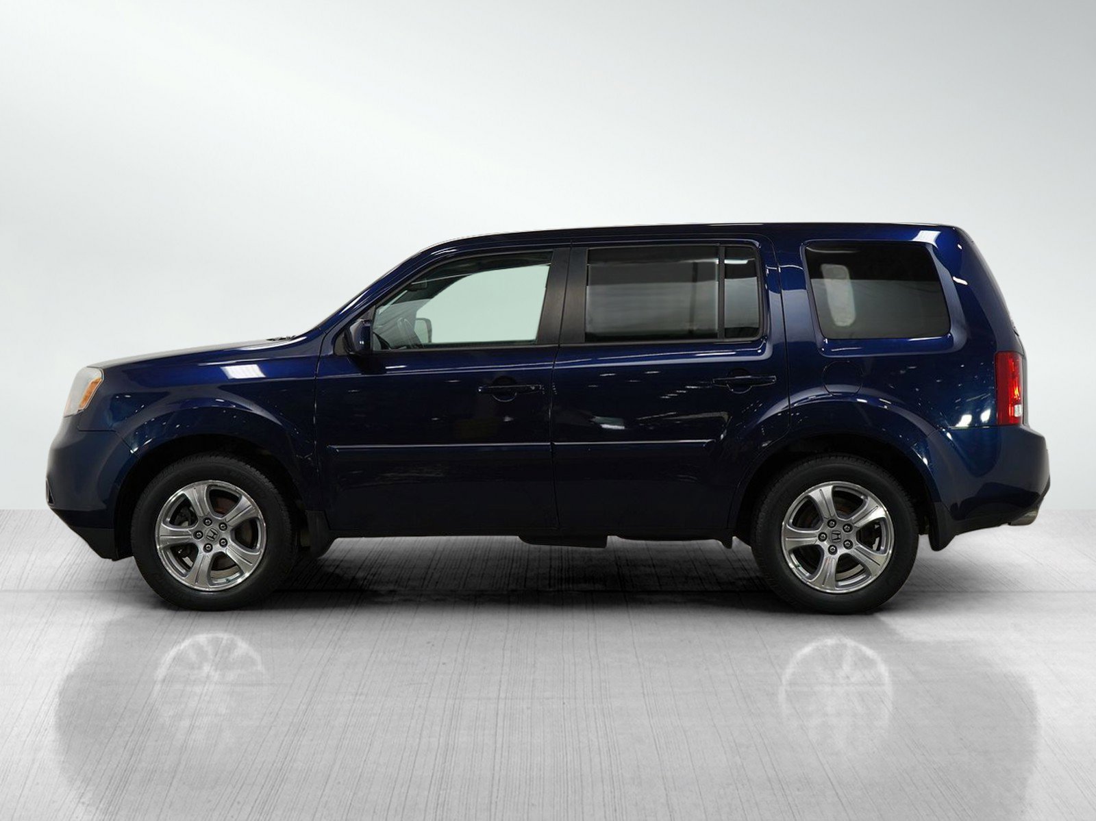 Used 2013 Honda Pilot EX-L with VIN 5FNYF4H74DB086141 for sale in Bloomington, Minnesota