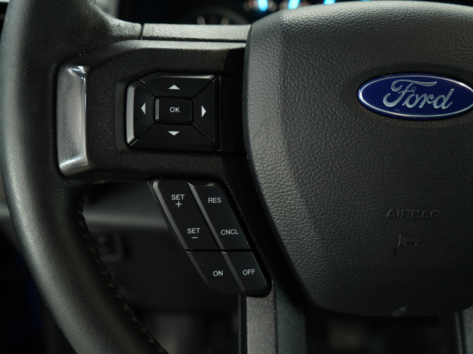 2019 Ford F-150 XLT photo 18