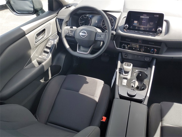 2026 Nissan Rogue S photo 7
