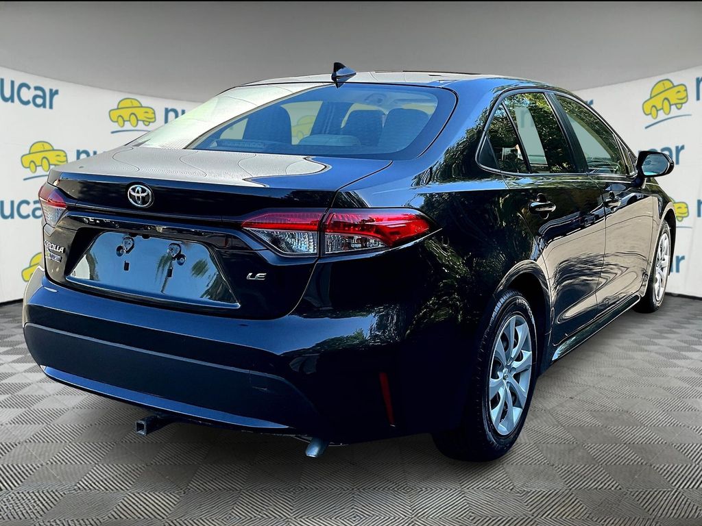 2021 Toyota Corolla LE photo 8