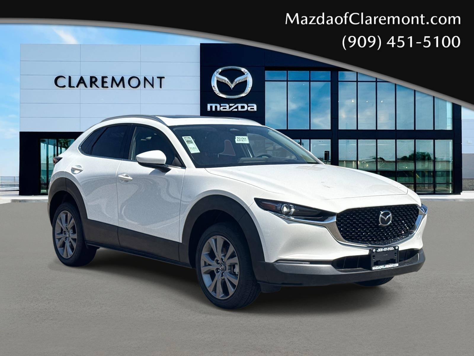 2025 Mazda CX-30 Premium's photo