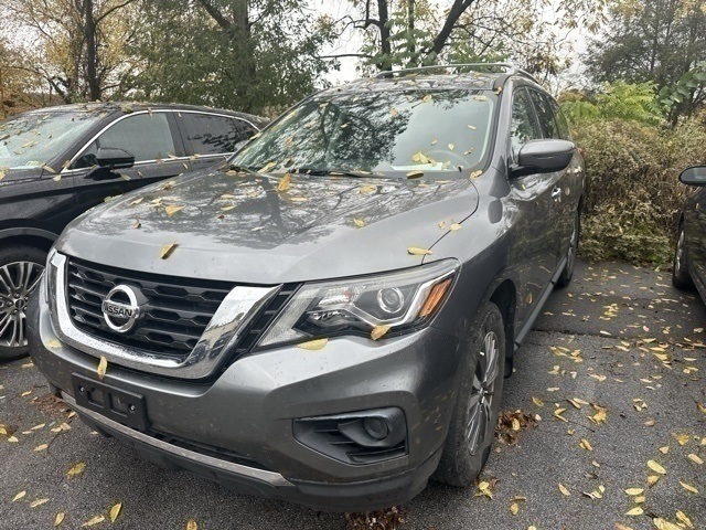 2020 Nissan Pathfinder S photo 4