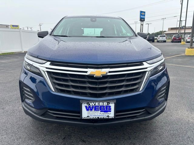 2023 Chevrolet Equinox LS photo 2