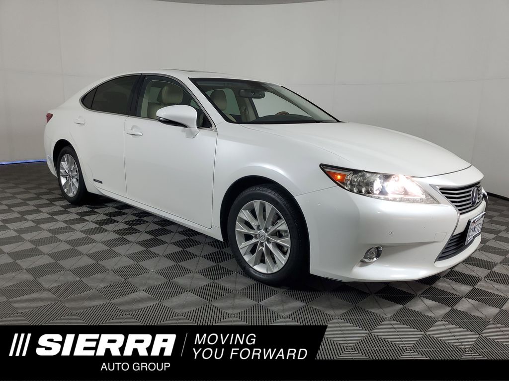 2014 Lexus ES 300h