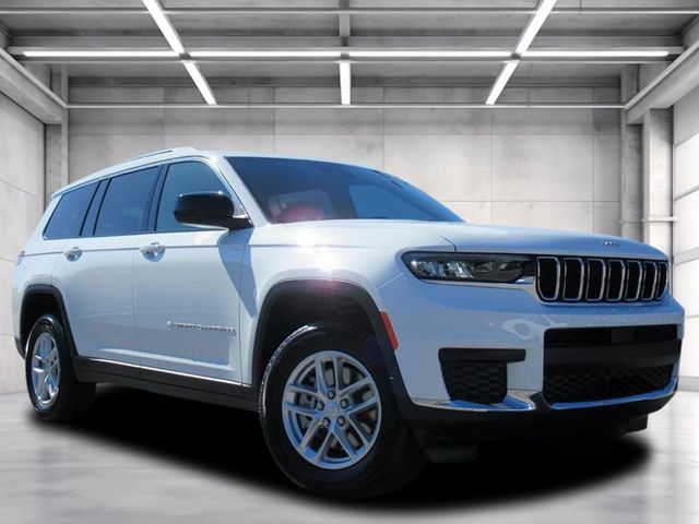 2025 Jeep Grand Cherokee L Laredo's photo