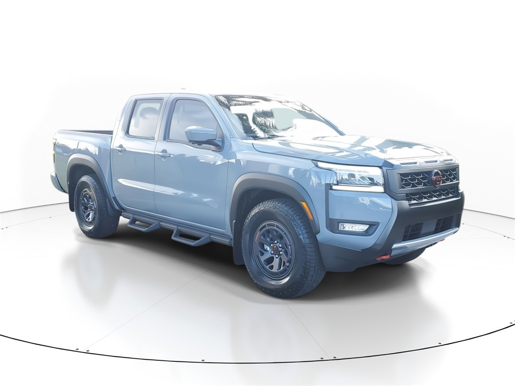 2025 Nissan Frontier PRO-X photo 2