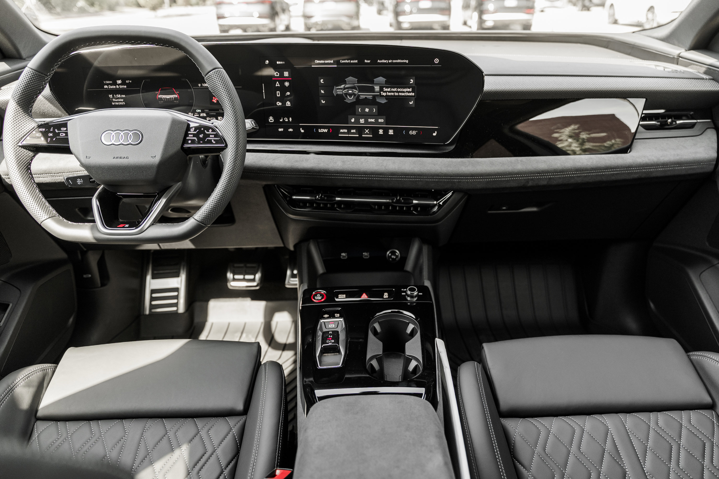 2025 Audi SQ6 photo 8