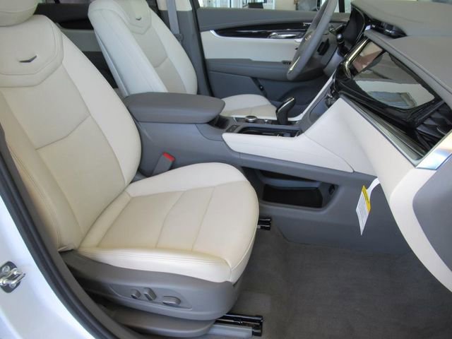 2025 Cadillac XT6 Premium Luxury photo 9