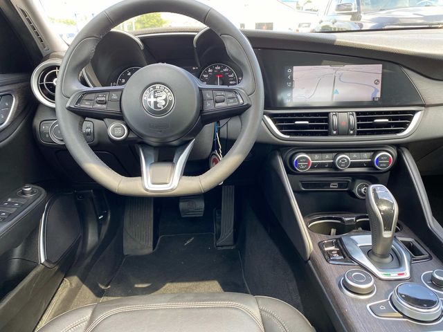 2021 Alfa Romeo Giulia Ti photo 10