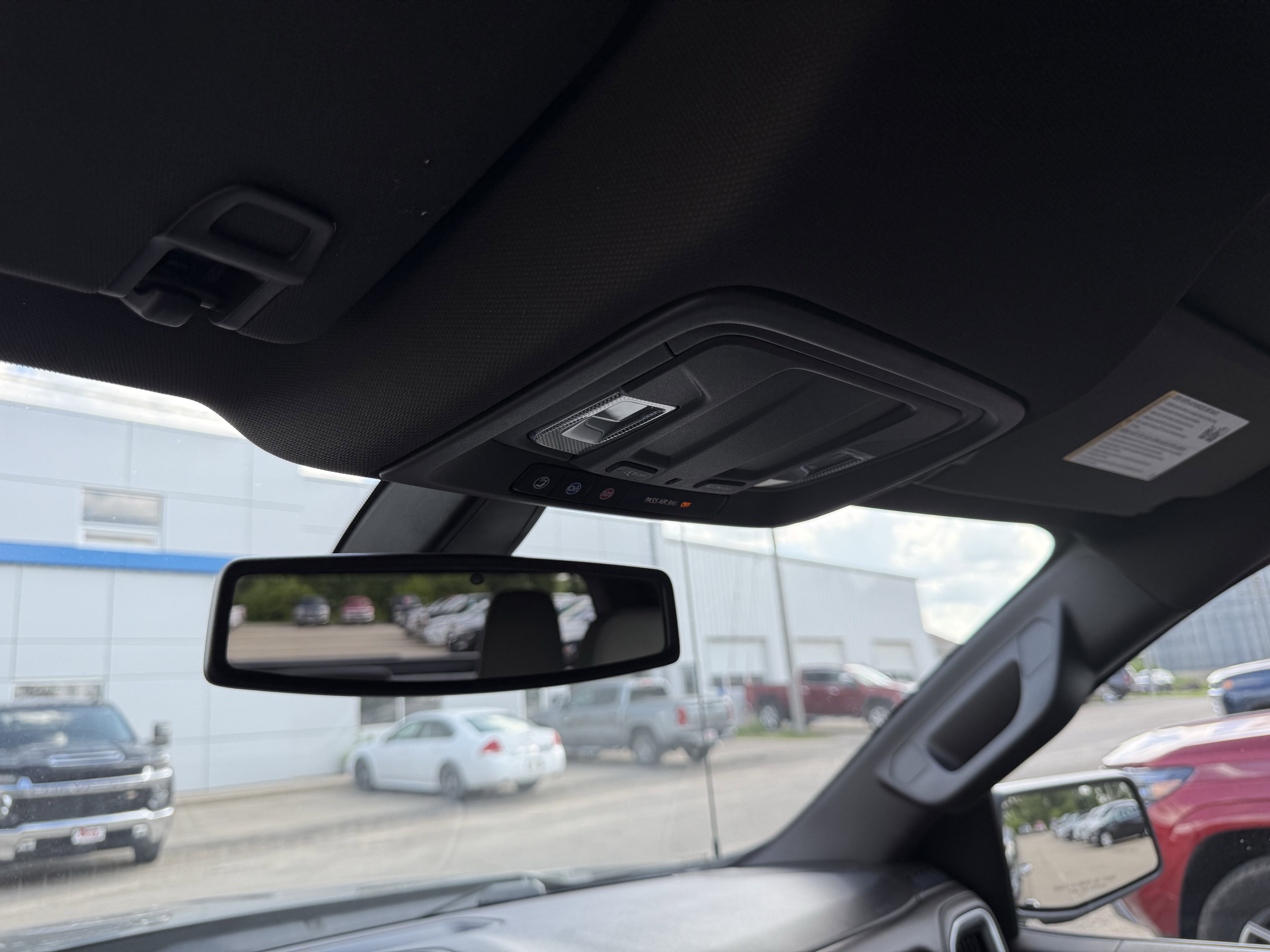 2020 Chevrolet Silverado 1500 LTZ photo 4